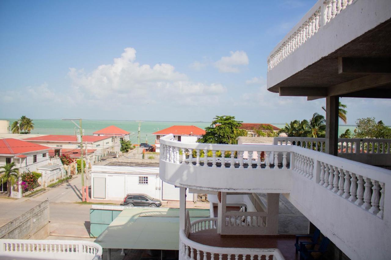 Las Palmas Hotel Corozal Luaran gambar