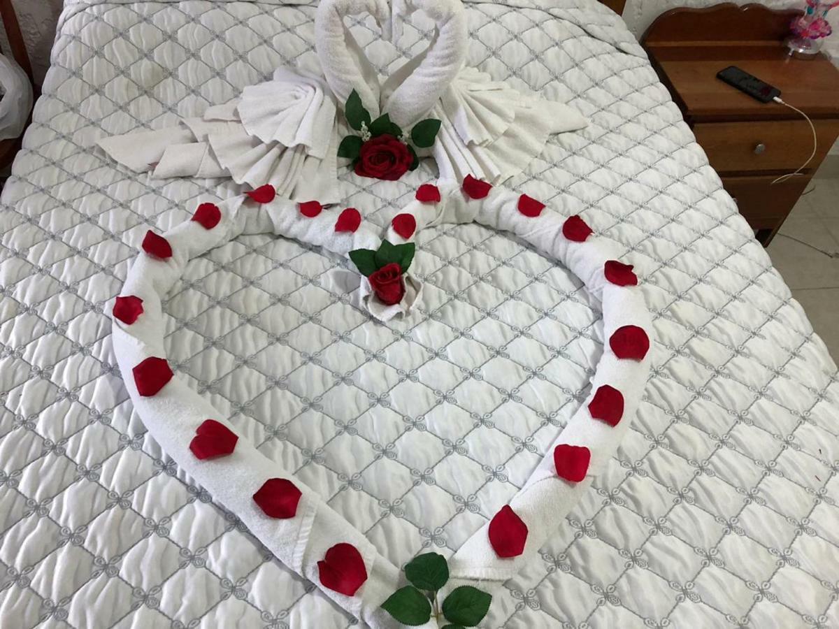 Las Palmas Hotel Corozal Luaran gambar